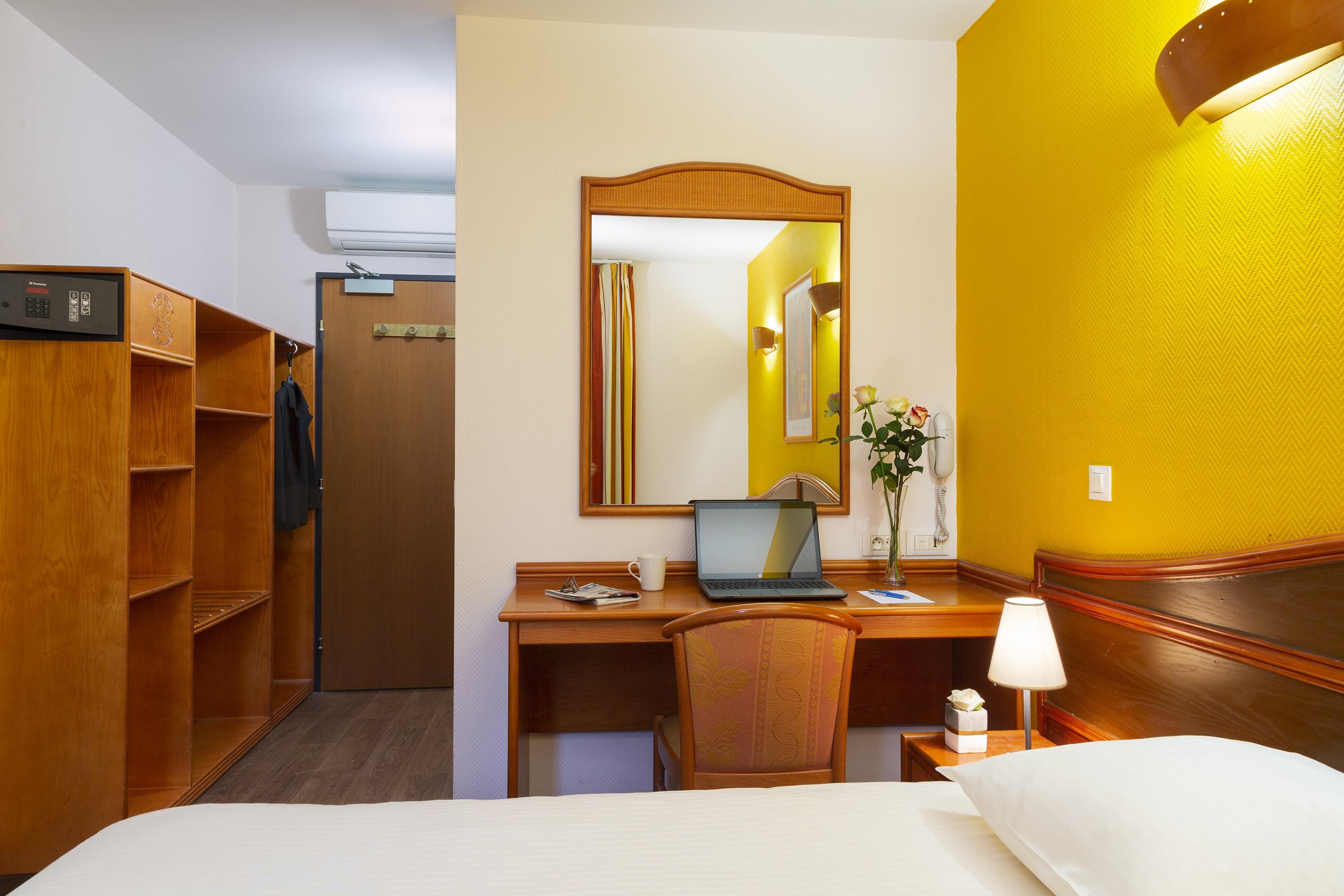 Hotel Roi Soleil - Amnéville Eksteriør billede